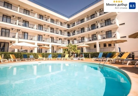 На първа линия в TICHO'S GREENBLU HOTEL 4*, Кастеланета Марина, Пулия, Италия! Чартърен полет от София + 7 нощувки на човек със закуски и вечери