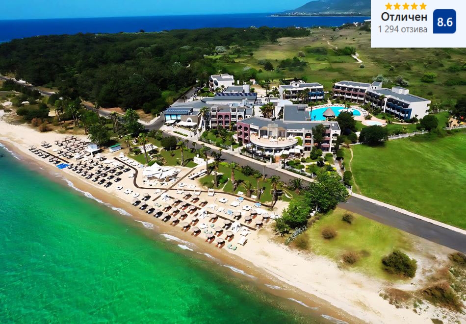 Ранни записвания на първа линия за Ilio Mare Beach Hotel 5*, Тасос, Гърция! Нощувка със закуска и вечеря на човек + басейн. Дете до 6г. БЕЗПЛАТНО!