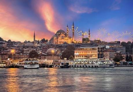 Коледа в Истанбул! Автобусен транспорт + 2 нощувки на човек със закуски в хотел 3* + посещение на Одрин