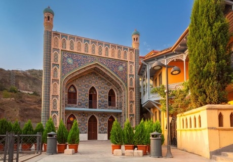 Пътешествие до Армения и Грузия:  Полет от София, 7 нощувки на човек със закуски + 3 обяда + майсторски клас по долма и печене на лаваш