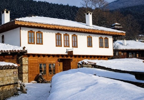 Почивка в Жеравна: Нощувка на човек със закуска и вечеря от къща за гости Кафенето на Димчо кехая. Дете до 11.99г - БЕЗПЛАТНО!