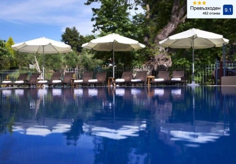 Ранни записвания на 150м. от плажа в Метаморфоси, Ситония, Гърция: Нощувка на човек в студио + басейн в 4 you Apartments