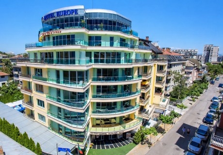 Почивка в София: Нощувка за двама от хотел Европа****