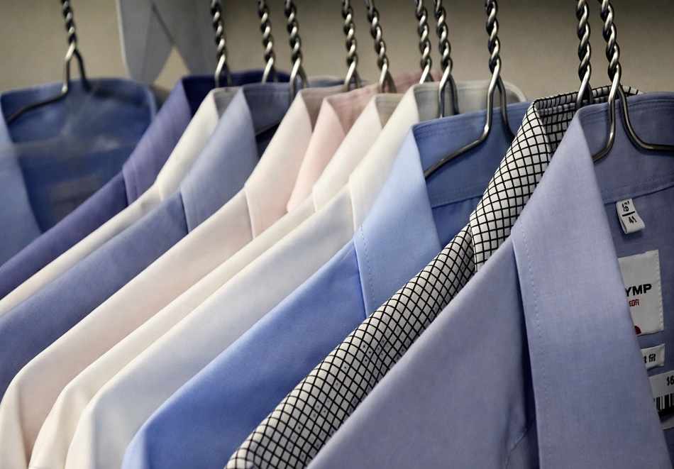 Химическо чистене и гладене на дрехи от фирма Аква Прес