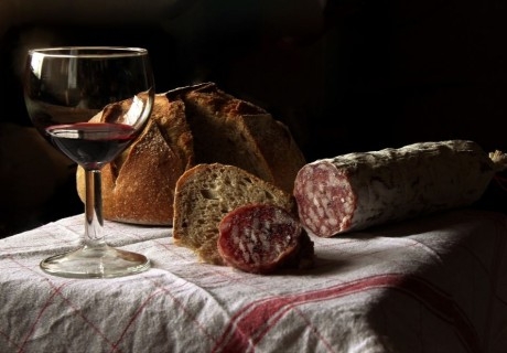 Еднодневна екскурзия за празника на Цалапишкия бабек и вино + посещение на Пазарджик