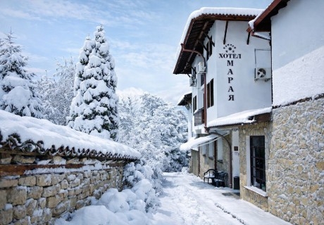 Почивка в Арбанаси: Нощувка на човек в хотел Марая