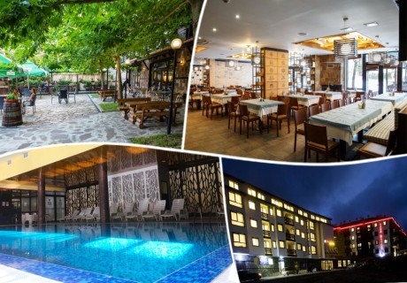 Почивка в Банско: Нощувка на човек със закуска, с възможност за вечеря или на база All inclusive + басейн и уелнес пакет в Каза Карина****