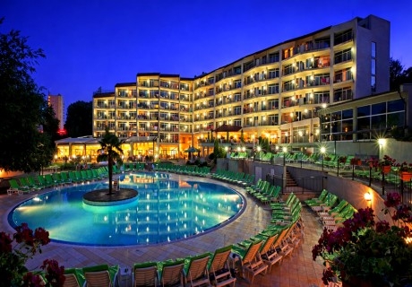 All Inclusive в хотел Мадара****, Златни пясъци: Нощувка в апартамент за двама с дете до 11.99г. + басейн