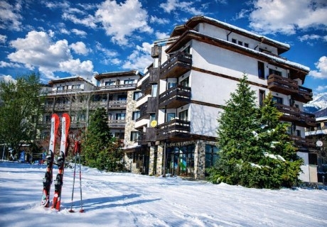 На ски в Банско през февруари и март: Нощувка за двама със закуска + басейн и релакс пакет от Хотел Орфей****