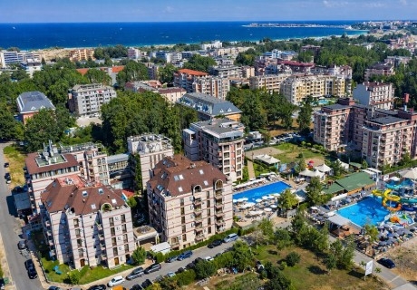 Ранни записвания за море 2026 в Слънчев бряг: Нощувка на човек на база All Inclusive + 2 басейна и мини аквапарк в хотел Тарсис Клуб