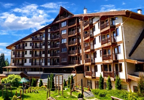 Почивка в Боровец: Нощувка на човек в хотел Айсберг