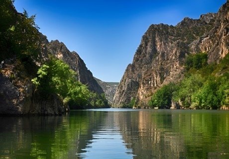 Еднодневна екскурзия за един човек до Скопие и каньона Матка