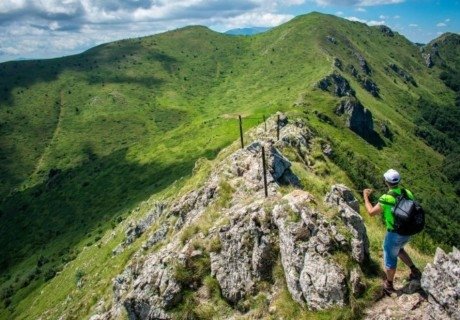 Еднодневен поход до връх Козя стена и хижа Козя стена + автобус от София за един човек