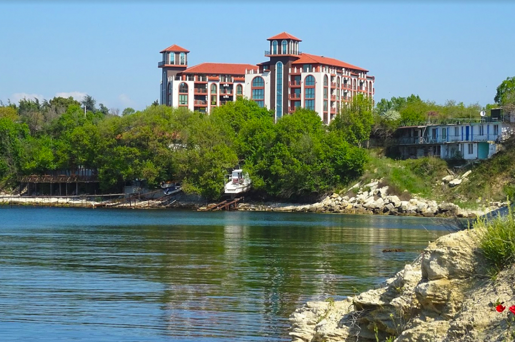 Апартаментен комплекс Шато Дел Марина, между Равда и Несебър, снимка 14