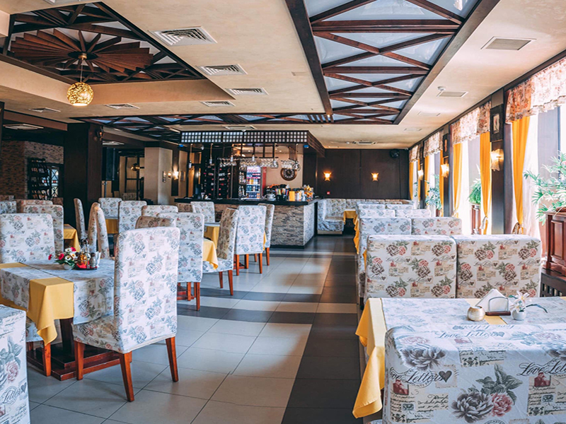 Почивка в подножието на Руй планина - град Трън: Нощувка на човек в хотел Ерма, снимка 4