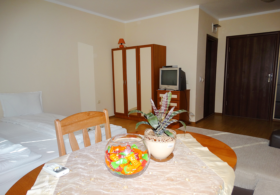 Апартаментен комплекс Шато Дел Марина, между Равда и Несебър, снимка 33