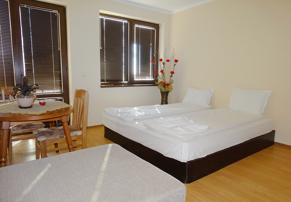 Апартаментен комплекс Шато Дел Марина, между Равда и Несебър, снимка 16