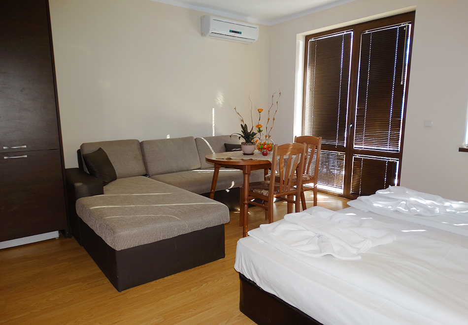 Апартаментен комплекс Шато Дел Марина, между Равда и Несебър, снимка 20