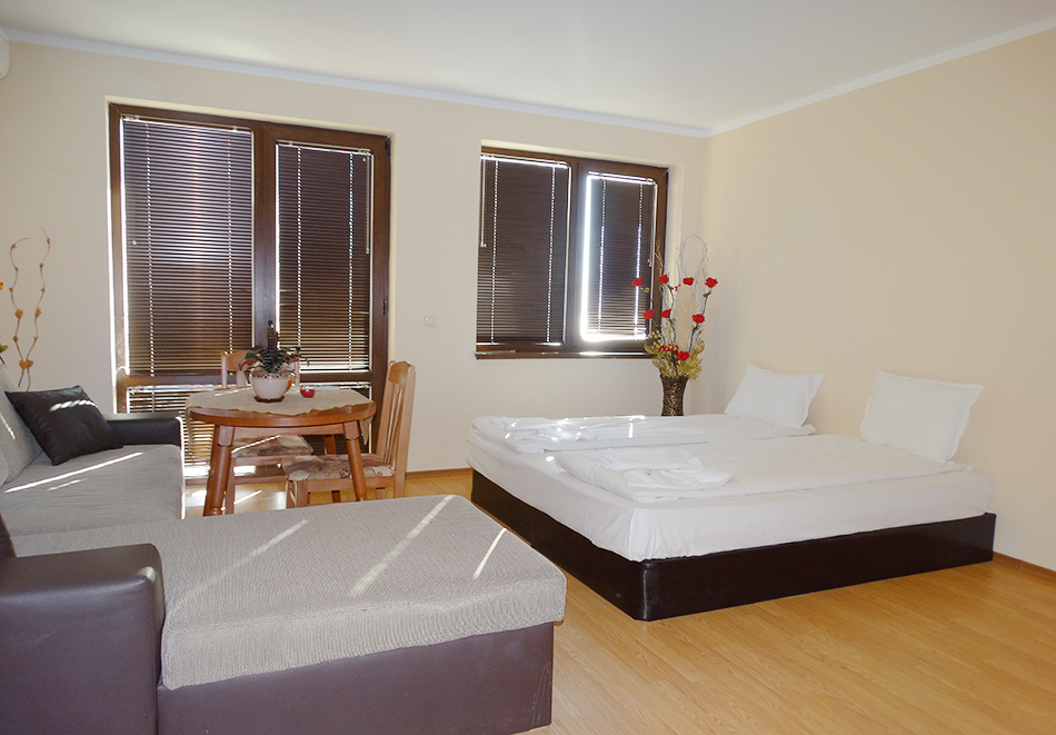 Апартаментен комплекс Шато Дел Марина, между Равда и Несебър, снимка 21