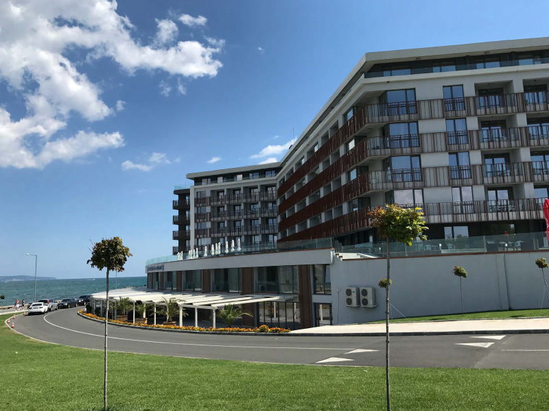 Апартаменти и студиа на 50м. от плажната ивица, Слънчев бряг