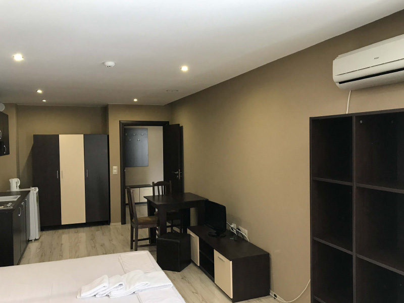 Апартаменти и студиа на 50м. от плажната ивица, Слънчев бряг, снимка 10