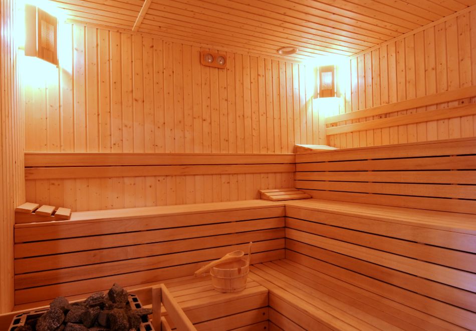 През Май и Юни на 1-ва линия в Ахелой! Нощувка със закуска 2-ма, 3-ма или 4-ма + басейн във ваканционно селище Марина Кейп. Дете до 12г. - безплатно, снимка 11