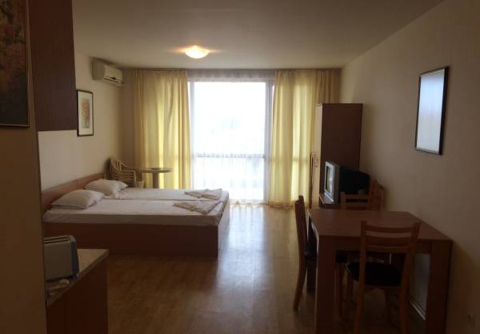 Апарткомплекс Виго Панорама, Несебър, снимка 2