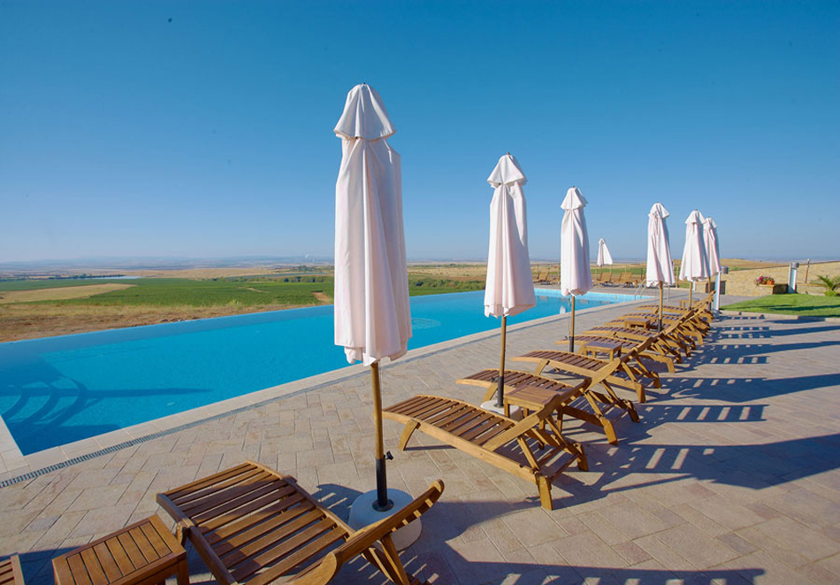 Бутиков хотел Соли Инвикто, с. Еленово, до Нова Загора, снимка 3