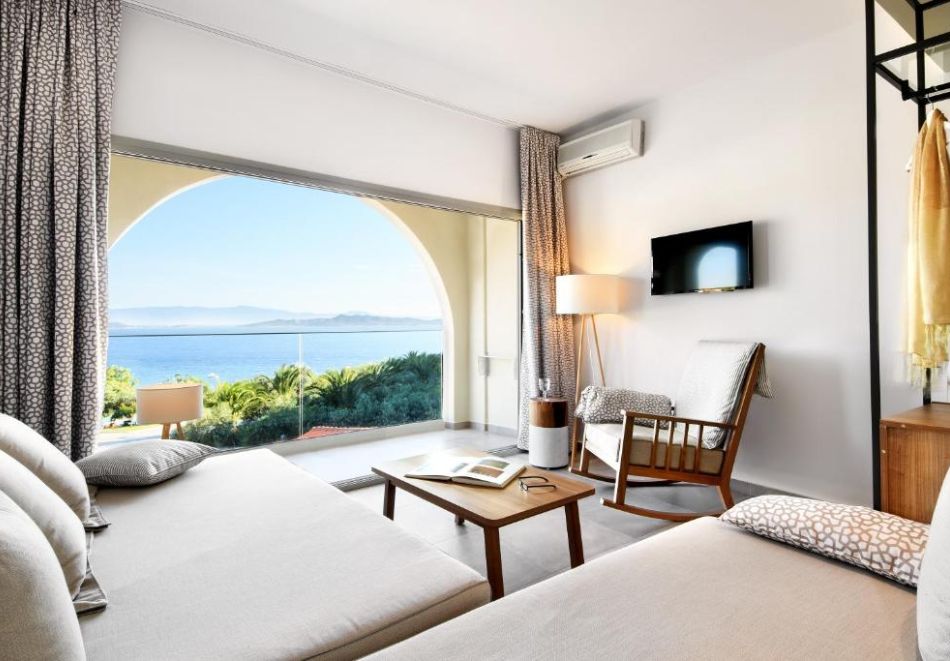 На първа линия през май в Урануполи, Гърция: Нощувка на човек на база All Inclusive + басейн в Akrathos Beach Hotel 4*. Безплатно дете до 6г., снимка 12