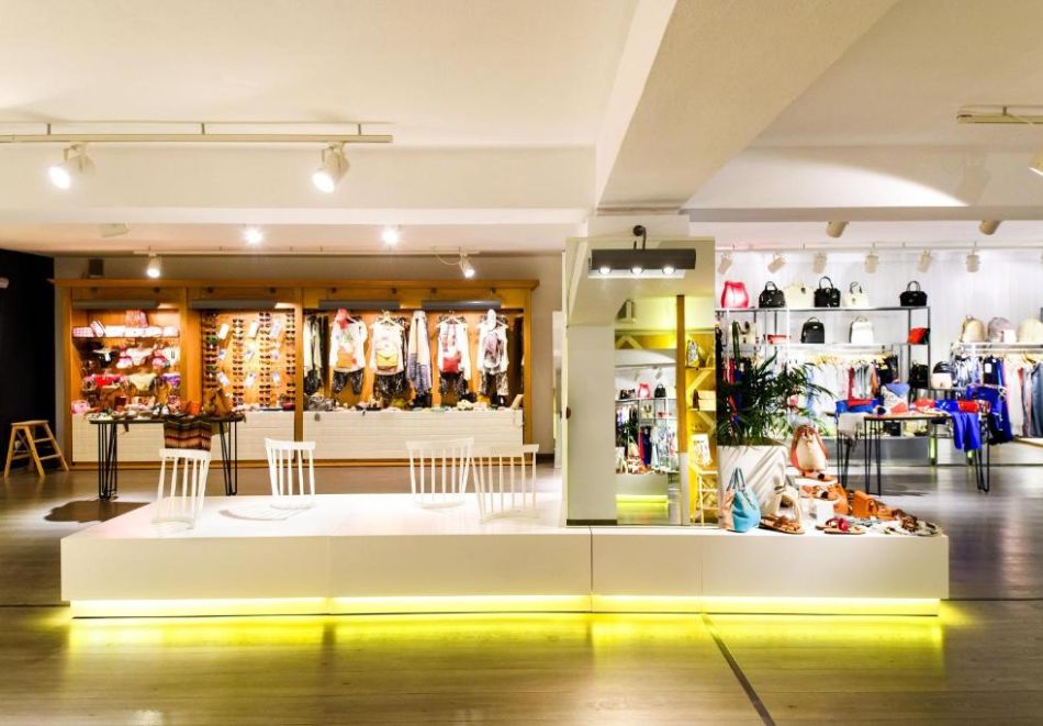 На първа линия през май в Урануполи, Гърция: Нощувка на човек на база All Inclusive + басейн в Akrathos Beach Hotel 4*. Безплатно дете до 6г., снимка 17