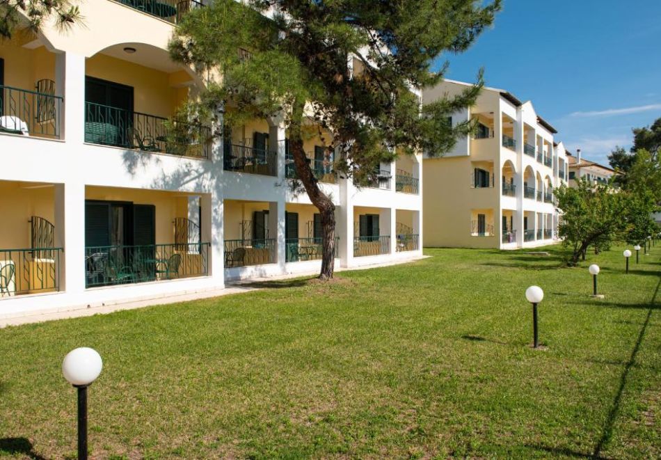 Hotel Lesse, Ханиоти, Гърция, снимка 14