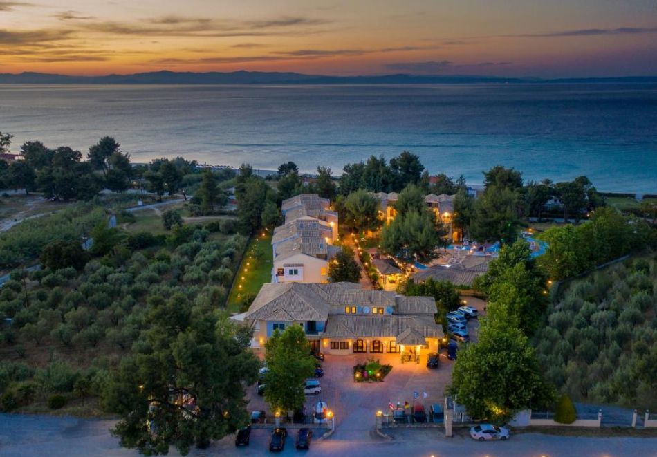 Hotel Lesse, Ханиоти, Гърция, снимка 2