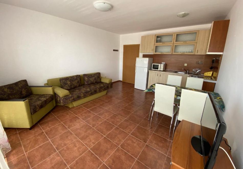 Апартамент за гости - Студио 23 в Комплекс Лотос, Кранево, снимка 8