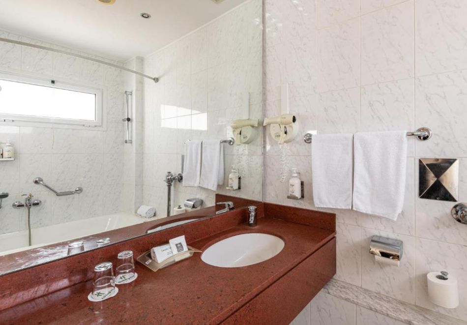 Holiday Inn Thessaloniki, Солун, Гърция, снимка 5