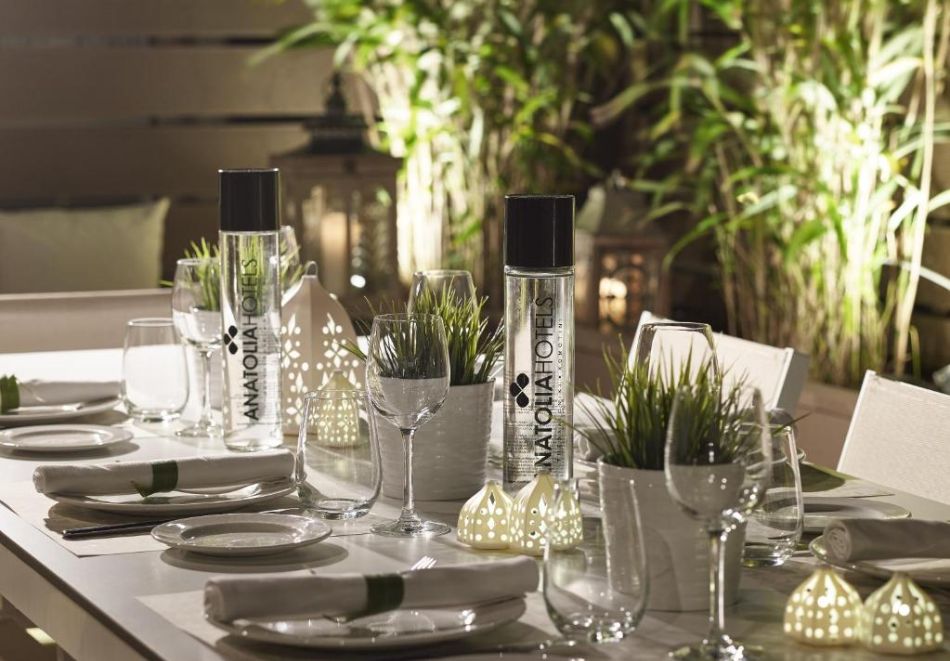 Нова Година в Солун, Гърция! 2 или 3 нощувки на човек със закуски и вечери + Празнична вечеря + сауна и парна баня в Anatolia hotel****, снимка 6