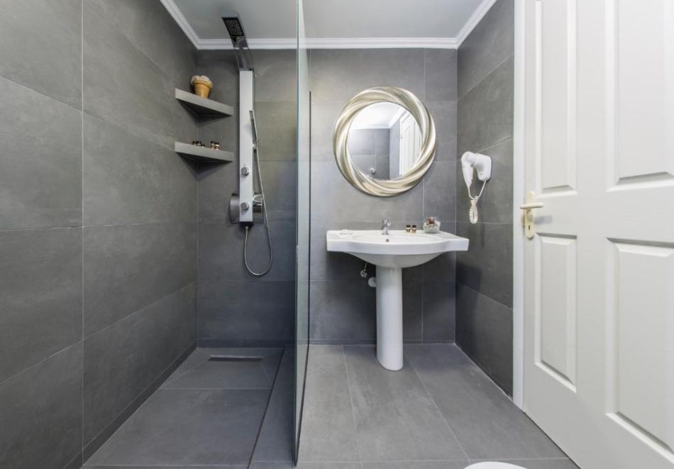 Ранни записвания в Криопиги, Касандра, Гърция: Нощувка за двама + две деца със закуска в апартамент в Alkion Hotel****, снимка 12