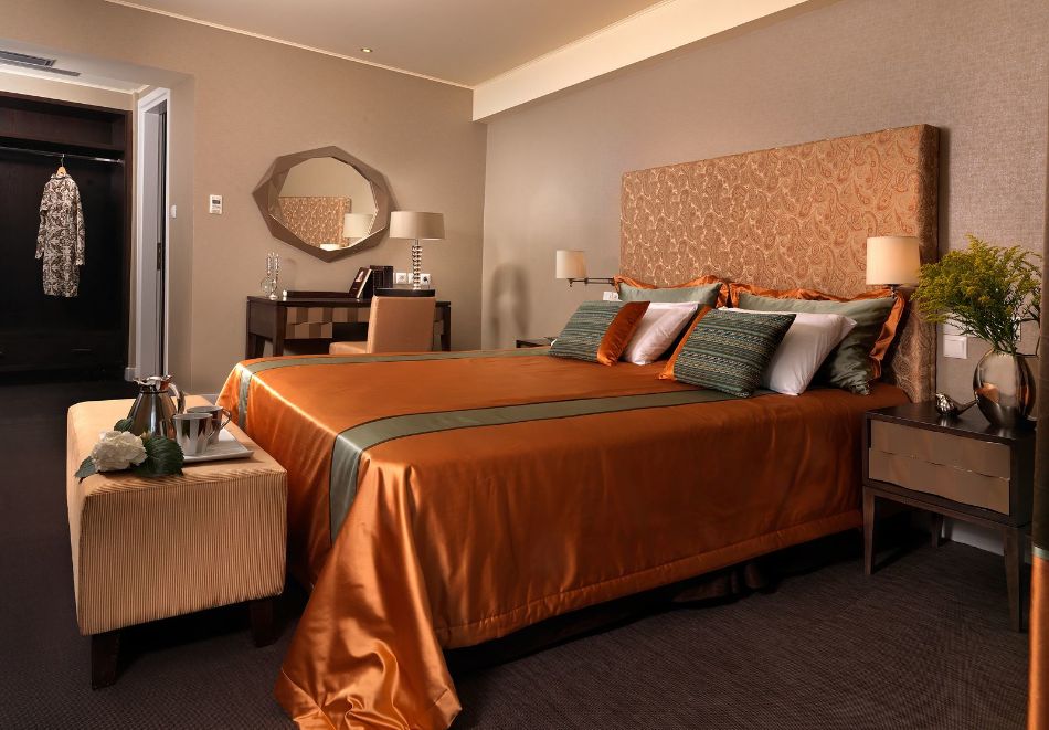 Нова година в Кавала, Гърция! 3 нощувки на човек със закуски, вечери + Празнична гала вечеря в Airotel Galaxy 4*;, снимка 11