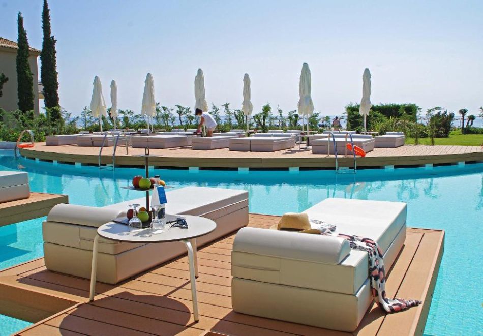 На първа линия в Mediterranean Village 5*, Паралия Катерини! Нощувка за ДВАМА със закуска и вечеря + басейн. Дете до 7г. БЕЗПЛАТНО!, снимка 20