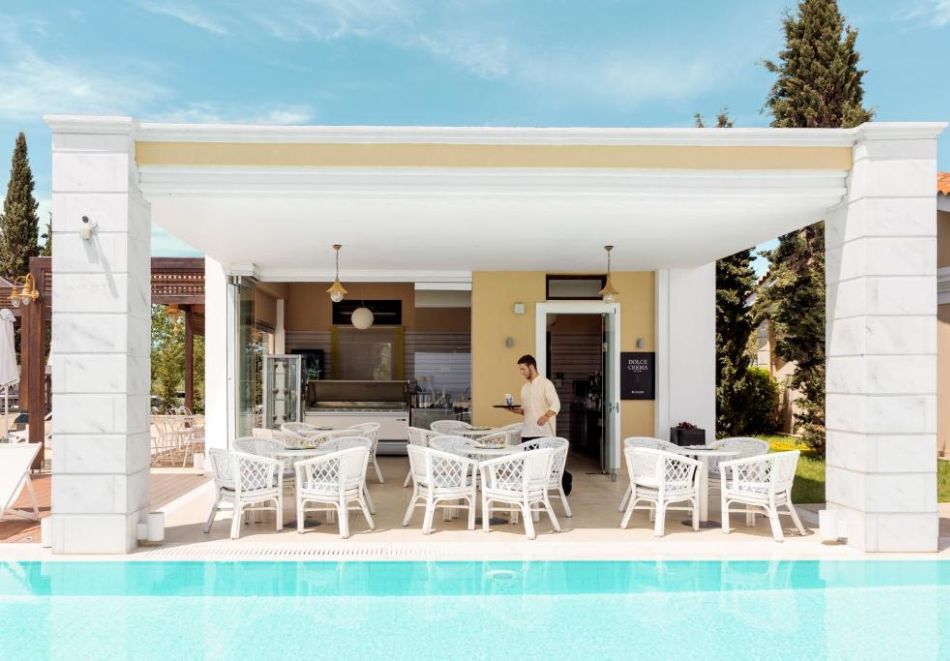 На първа линия в Mediterranean Village 5*, Паралия Катерини! Нощувка за ДВАМА със закуска и вечеря + басейн. Дете до 7г. БЕЗПЛАТНО!, снимка 6