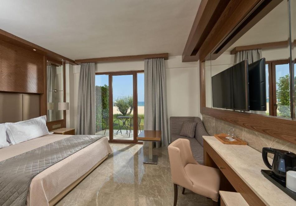 На първа линия в Mediterranean Village 5*, Паралия Катерини! Нощувка за ДВАМА със закуска и вечеря + басейн. Дете до 7г. БЕЗПЛАТНО!, снимка 9