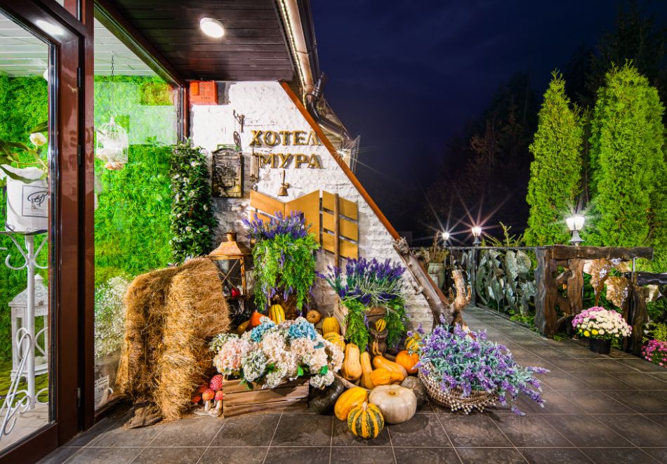 На ски в Боровец: Нощувка на човек със закуска в хотел Мура. Дете до 12г. - БЕЗПЛАТНО!, снимка 18