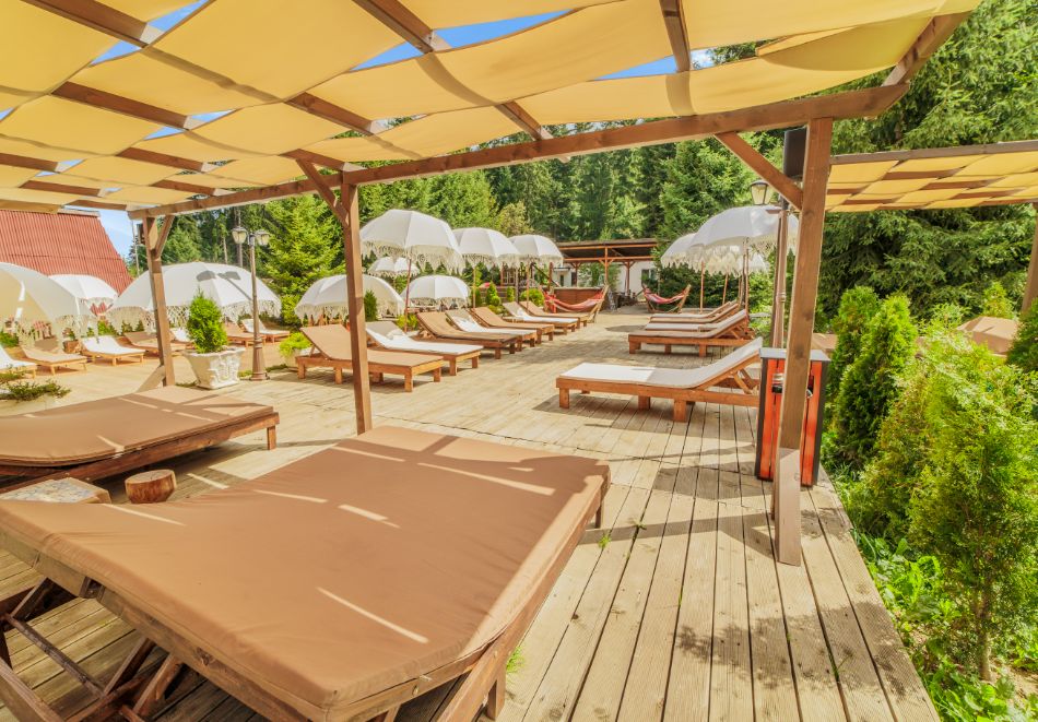 На ски в Боровец: Нощувка на човек със закуска в хотел Мура. Дете до 12г. - БЕЗПЛАТНО!, снимка 15