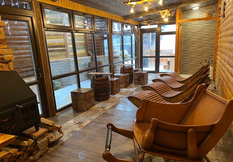 На ски в Боровец: Нощувка на човек със закуска в хотел Мура. Дете до 12г. - БЕЗПЛАТНО!, снимка 8