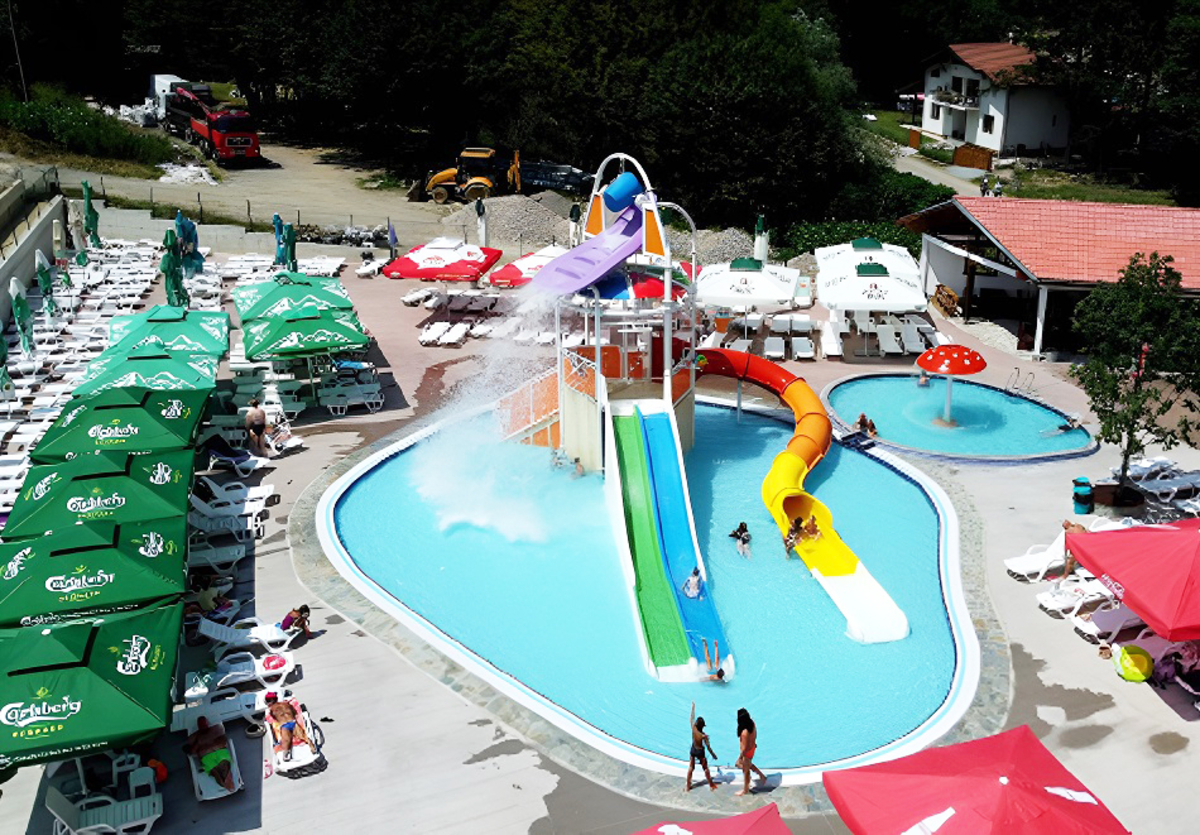 Делник в Чифлика: Нощувка на човек със закуска и възможност за вечеря + външен и вътрешен минерален басейн и релакс зона в хотел Чифлика, снимка 15