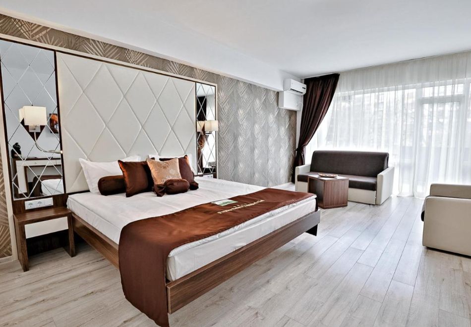 Почивка през юли и август в Златни пясъци! Нощувка на човек на база All Inclusive + басейни и СПА зона от Престиж Делукс Хотел Аквапарк Клуб****. Дете до 12.99г. - БЕЗПЛАТНО!, снимка 16