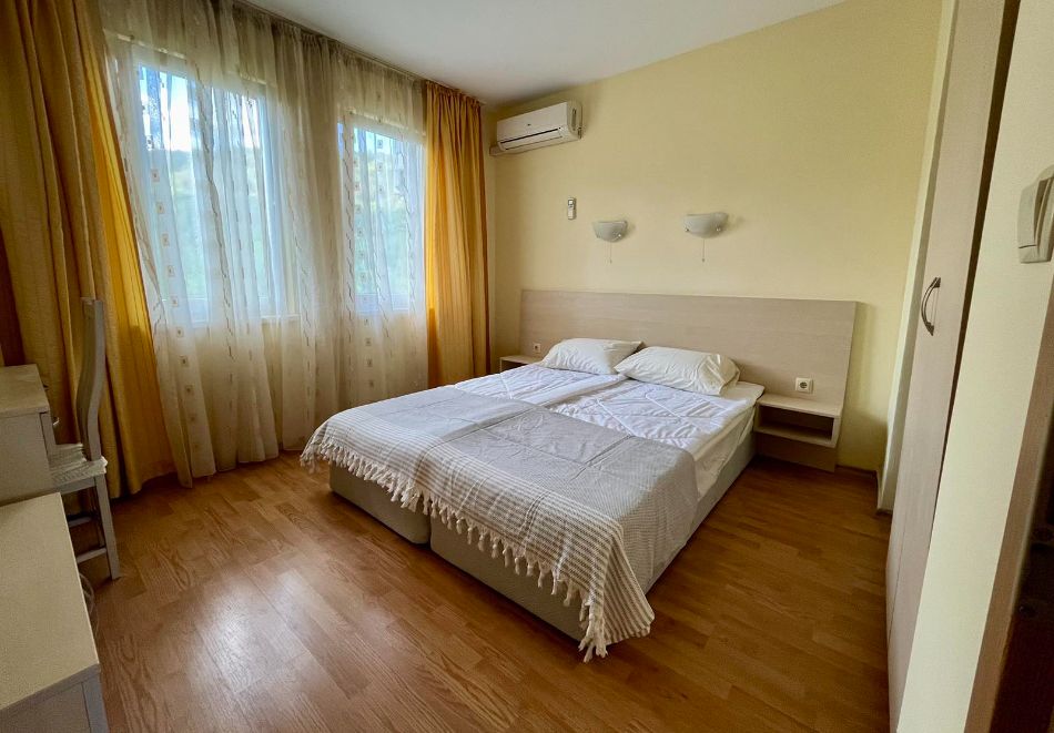 Апартамент Джулия в комплекс Хармони Хилс, к к Албена, с. Рогачево, снимка 6