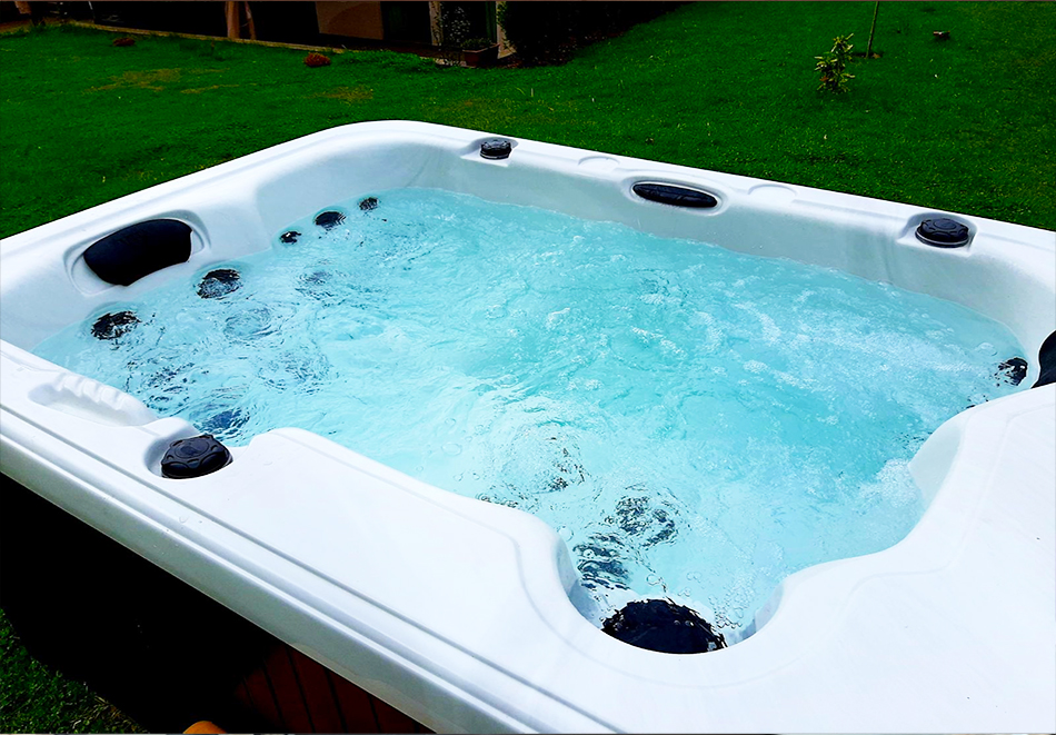 Релакс с външно топло джакузи и сауна в Приказната къщичка на Смърфовете, край Дупница! Нощувка в самостоятелна къщичка за ДВАМА + 2 деца до 11.99г., снимка 4