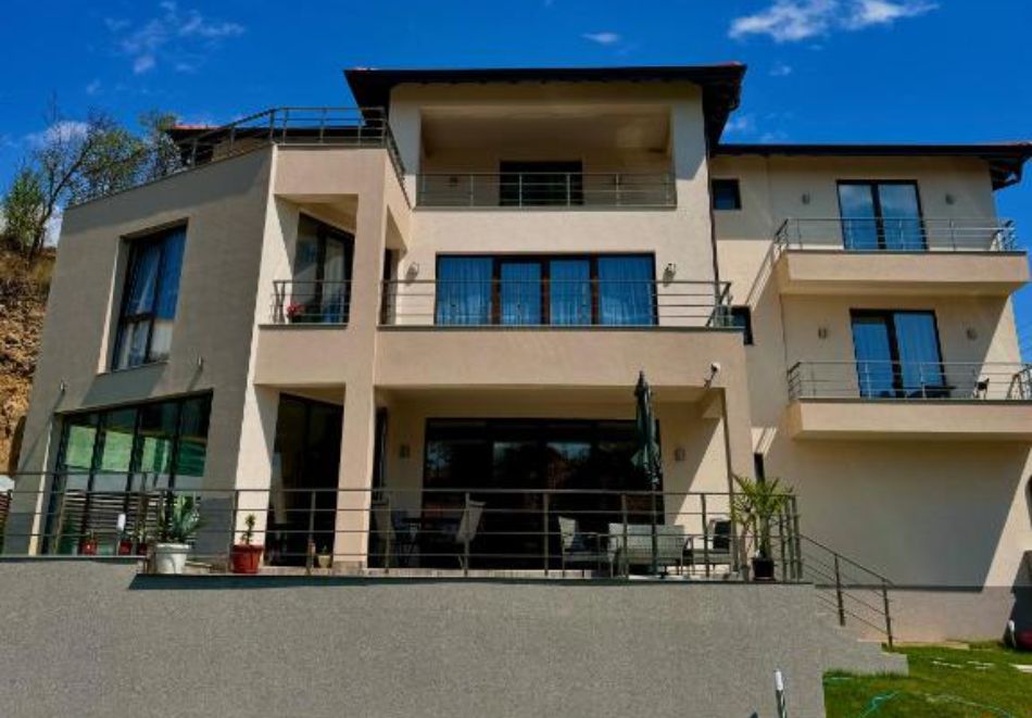 The Hillside Villa, Огняново, снимка 15