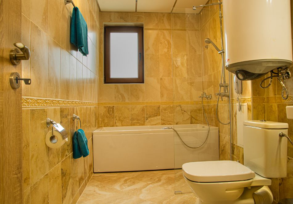 Релакс край Варна: Нощувка за двама, трима или четирима от Апарт хотел Вемара Сити, м-т Траката, снимка 19