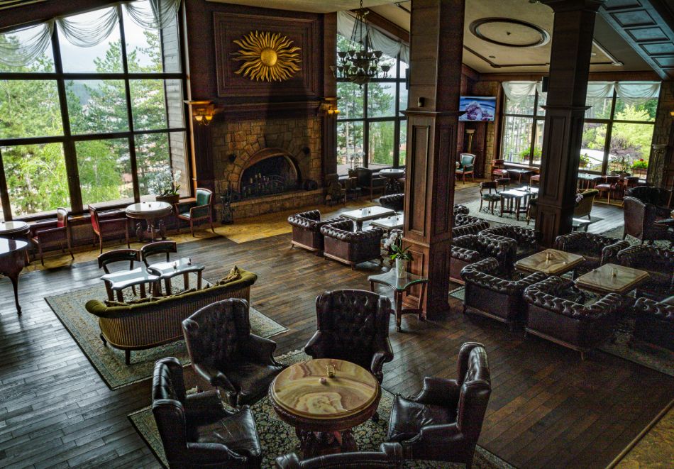 Петзвездна Нова Година във Велинград! 3 или 4 нощувки на човек със закуски и вечери, едната Празнична + богара програма + вътрешен и външен минерален басейн и СПА зона в Макси Парк Хотел и Спа*****! Две деца до 11.99г. БЕЗПЛАТНО!, снимка 21